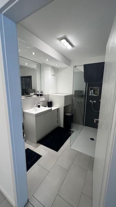 Luxus Wohnung Koeln/Phantasialand/Bonn/ Messe Весселинг Экстерьер фото